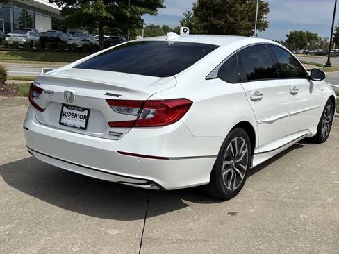 Used 2020 Honda Accord Touring image 3