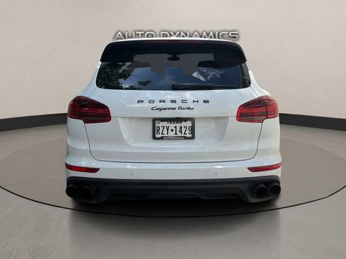 Used 2015 Porsche Cayenne Turbo AWD/4WD image 3