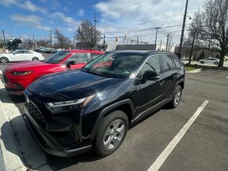 Used 2023 Toyota RAV4 XLE w/ Convenience Package video 1