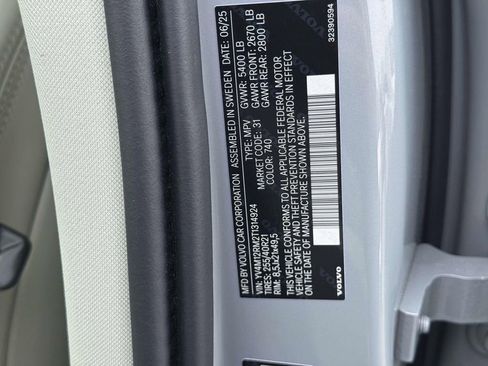 Certified 2026 Volvo XC60 B5 Ultra w/ Protection Package Premier image 16