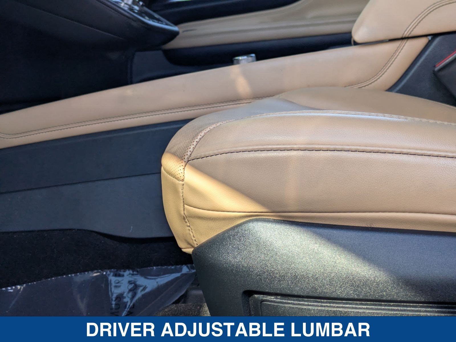 Used 2020 Lincoln Corsair Reserve w/ Elements Package FWD image 24
