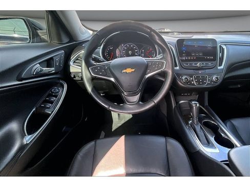 Used 2020 Chevrolet Malibu Premier FWD image 7