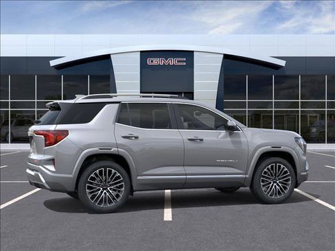 New 2026 GMC Terrain Denali w/ LPO, Floor Liner Package image 5