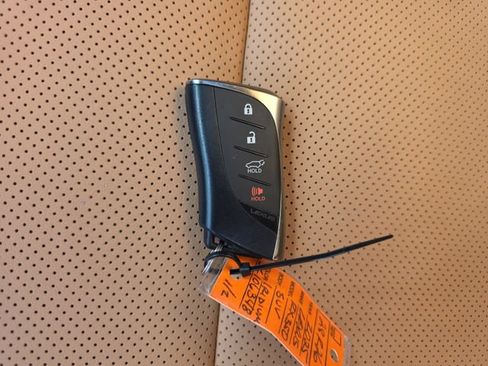 Certified 2025 Lexus RX 350 Premium w/ Convenience Package AWD/4WD image 36