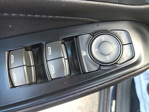 Used 2023 Chevrolet Traverse LT w/ Midnight/Sport Edition image 20