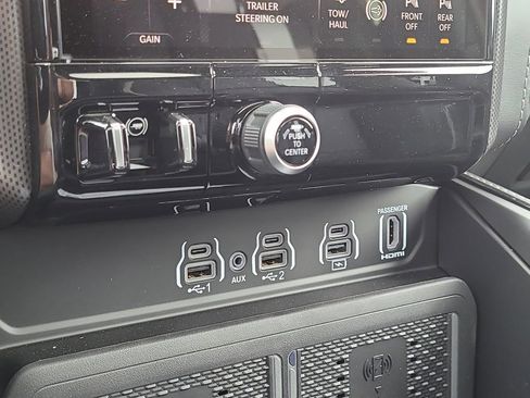 New 2026 RAM 2500 Limited image 27