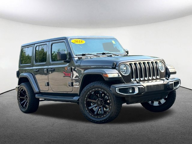 Used 2018 Jeep Wrangler Unlimited Sahara AWD/4WD image 2