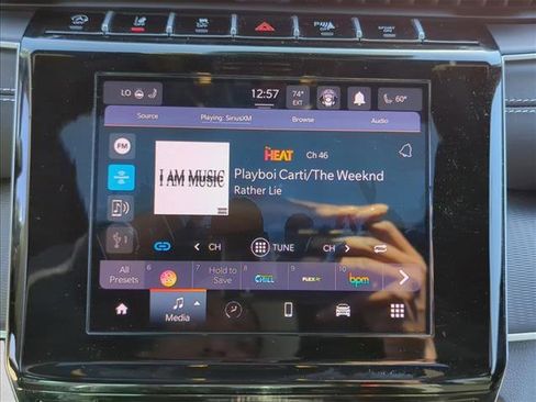 Used 2025 Jeep Grand Cherokee Laredo X w/ Luxury Tech Group I AWD/4WD image 12