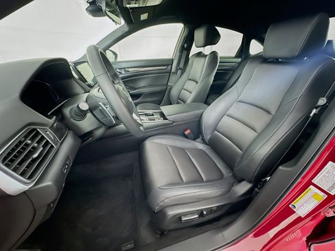 Used 2019 Honda Accord Sport image 13