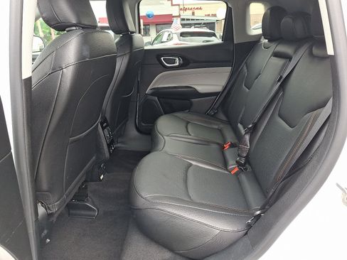 Used 2022 Jeep Compass Limited w/ Elite Group AWD/4WD image 11
