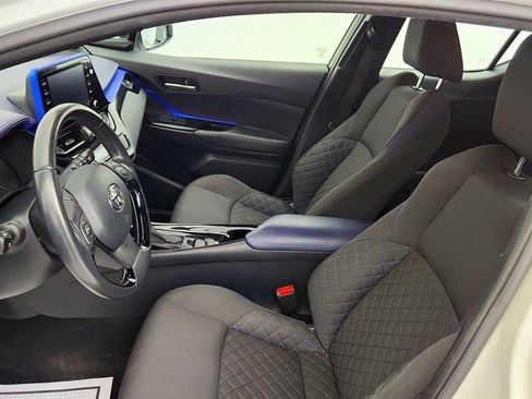 Used 2021 Toyota C-HR XLE FWD image 18