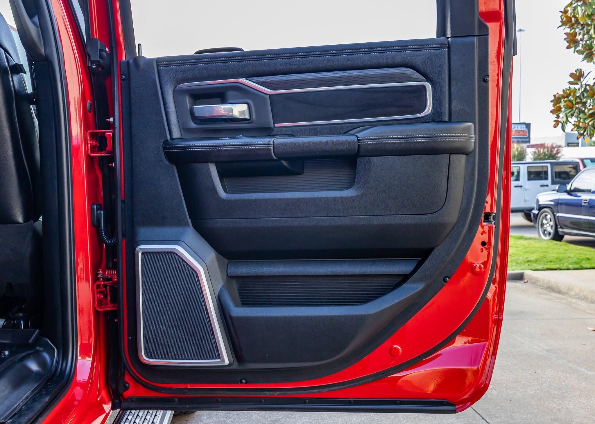 Used 2023 RAM 2500 Laramie AWD/4WD image 40