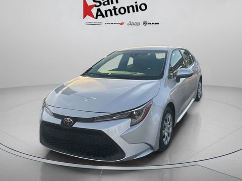 Used 2022 Toyota Corolla LE FWD image 6