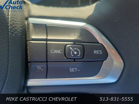 Used 2025 Jeep Compass Latitude AWD/4WD image 14