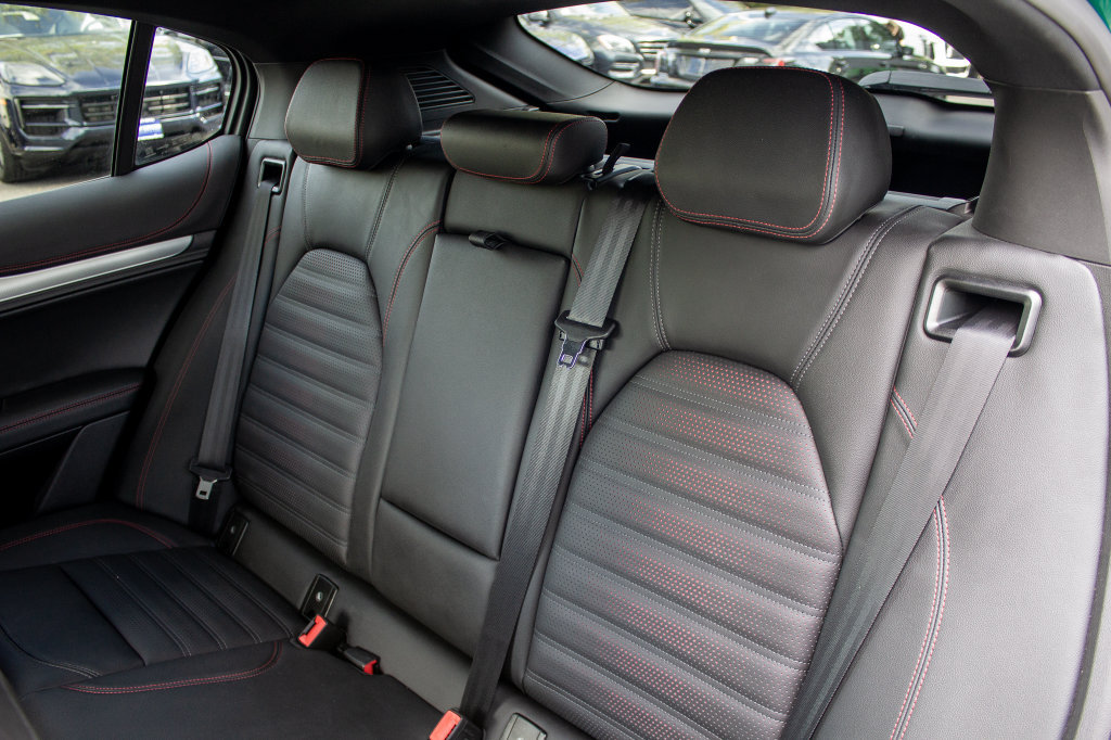 Used 2025 Alfa Romeo Stelvio Tributo Italiano w/ Active Assist Plus Package AWD/4WD image 22
