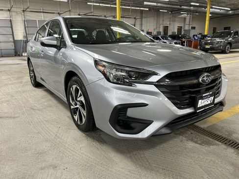 Certified 2025 Subaru Legacy Premium AWD/4WD image 2