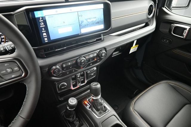 New 2026 Jeep Gladiator Sport AWD/4WD image 8