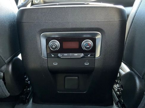 Used 2021 Chevrolet Suburban Z71 w/ Luxury Package AWD/4WD image 30