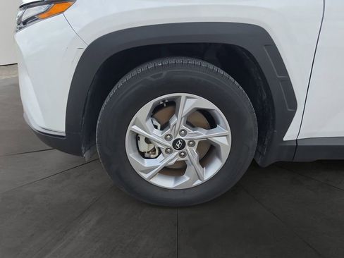 Used 2023 Hyundai Tucson SE FWD image 14