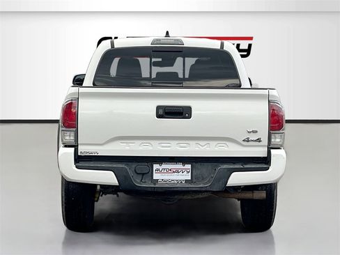 Used 2021 Toyota Tacoma TRD Off-Road w/ Technology Package image 6