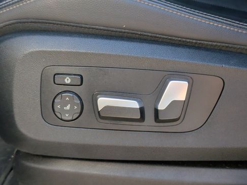 Used 2020 BMW X7 xDrive40i w/ Premium Package image 24