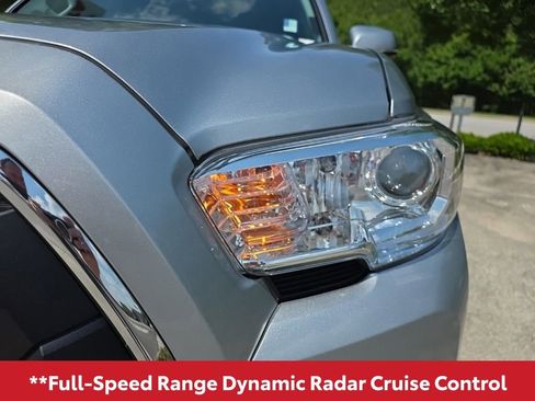 Used 2023 Toyota Tacoma SR5 w/ Technology Package AWD/4WD image 9