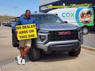 New 2025 GMC Canyon Elevation w/ Convenience Package