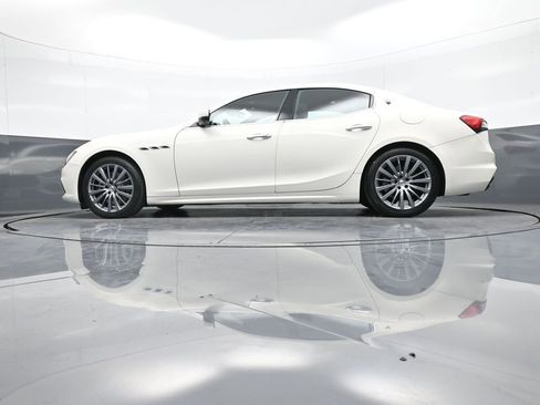 Used 2022 Maserati Ghibli Modena image 34