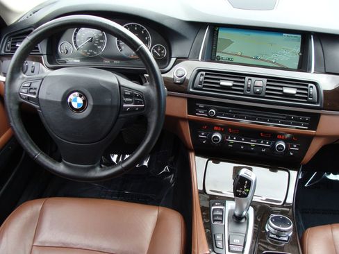 Used 2014 BMW 535i xDrive Sedan AWD/4WD image 9