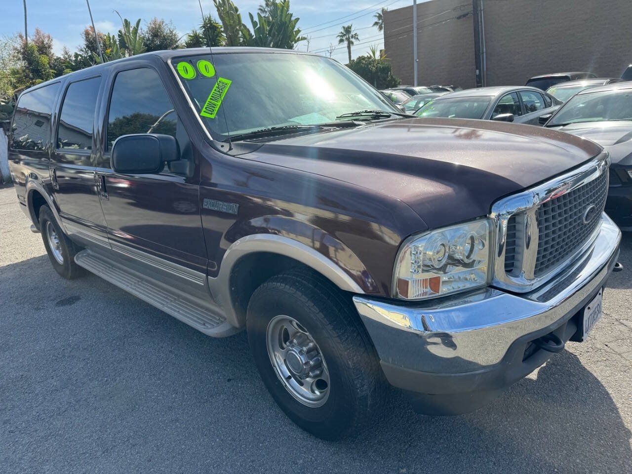 Used 2000 Ford Excursion Limited RWD image 1