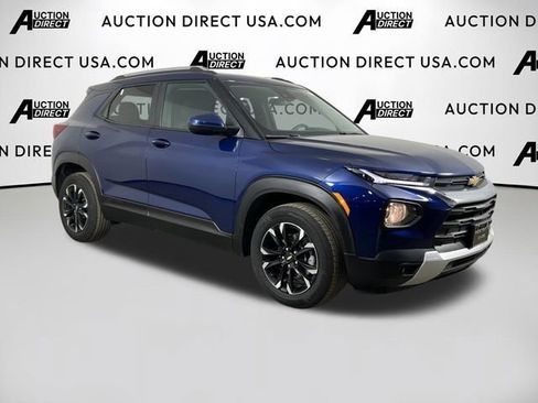 Used 2023 Chevrolet TrailBlazer LT FWD image 39