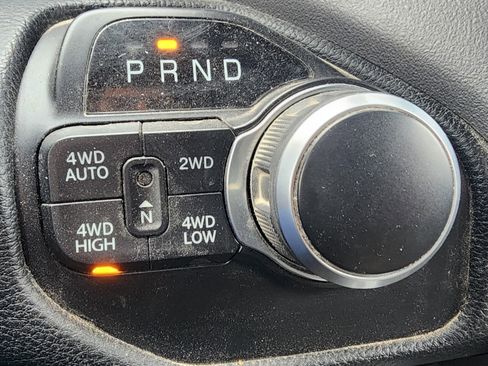 Used 2021 RAM 1500 Big Horn image 12