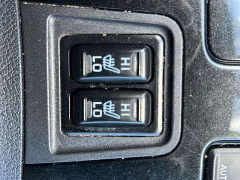 Used 2019 Mitsubishi Outlander SE image 27