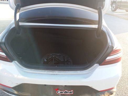 Used 2022 Genesis G70 2.0T image 9