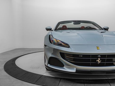 Certified 2022 Ferrari Portofino M image 47
