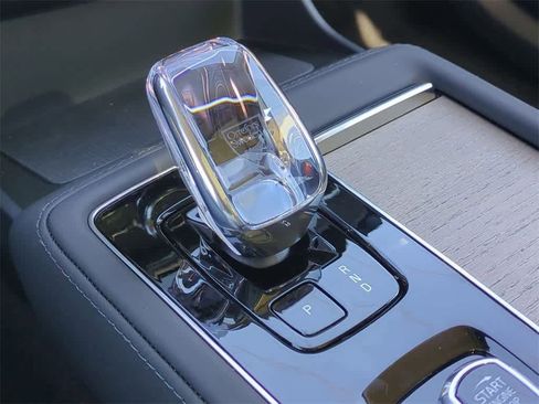 New 2026 Volvo XC90 B6 Plus image 31