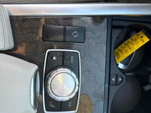 Used 2014 Mercedes-Benz E 350 Sedan image 23