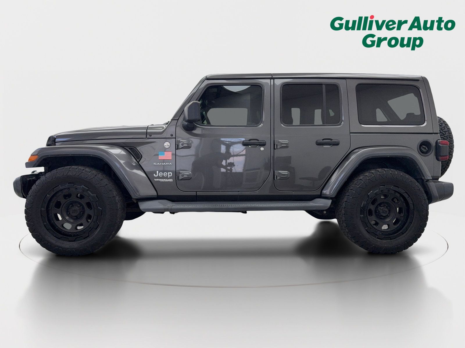 Used 2018 Jeep Wrangler Unlimited Sahara AWD/4WD image 3