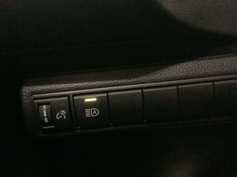 Used 2023 Toyota Corolla LE FWD image 9
