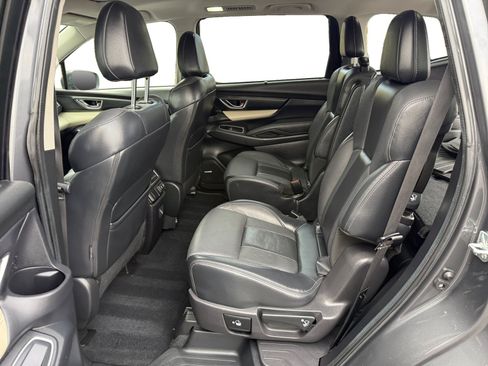 Used 2022 Subaru Ascent Limited w/ Technology Package AWD/4WD image 16