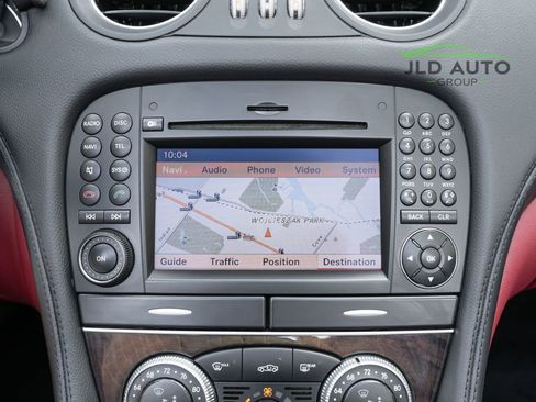 Used 2012 Mercedes-Benz SL 550 image 27