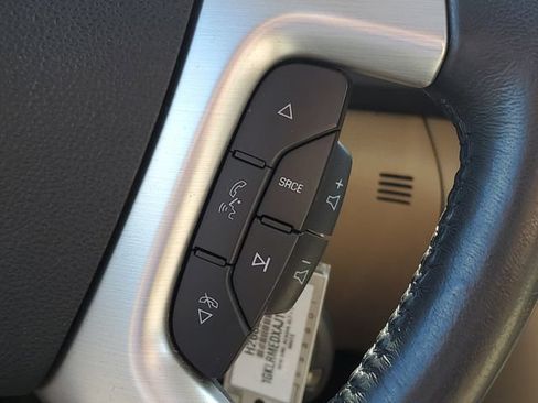 Used 2010 GMC Acadia SLT FWD image 27