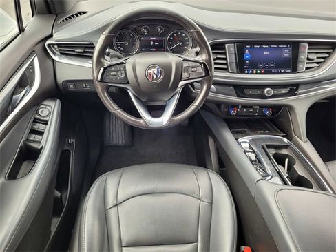 Used 2023 Buick Enclave Essence image 16
