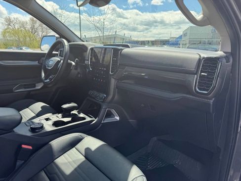 Used 2024 Ford Ranger Lariat AWD/4WD image 17