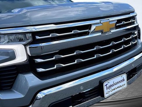 Used 2024 Chevrolet Silverado 1500 LTZ w/ Technology Package AWD/4WD image 32