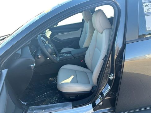 New 2026 MAZDA MAZDA3 2.5 S Preferred image 8
