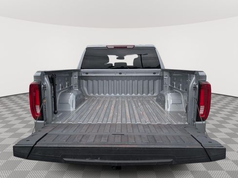 Used 2025 GMC Sierra 1500 SLT RWD image 13