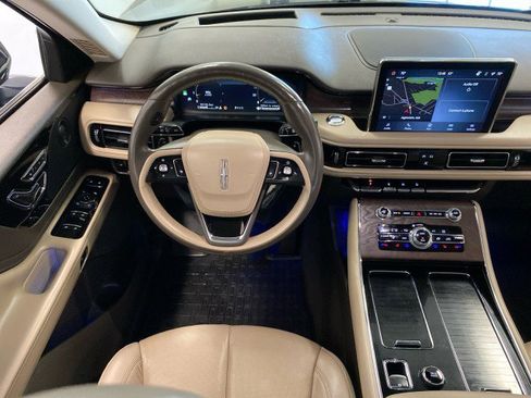 Certified 2023 Lincoln Aviator Reserve w/ Equipment Group 201A image 13