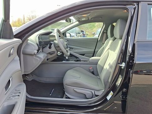 New 2026 Hyundai Elantra Sport FWD image 13