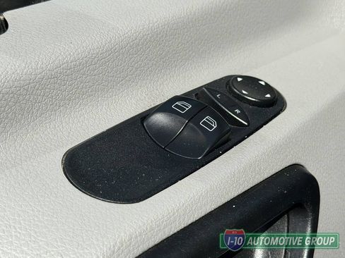 Used 2015 Mercedes-Benz Sprinter 2500 image 16
